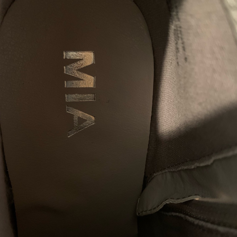 MIA wedge gray suede shoes - Picture 11 of 11